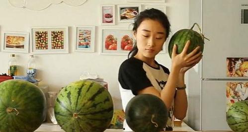 制作人吃瓜现场娱乐八卦,娱乐圈八卦大揭秘!